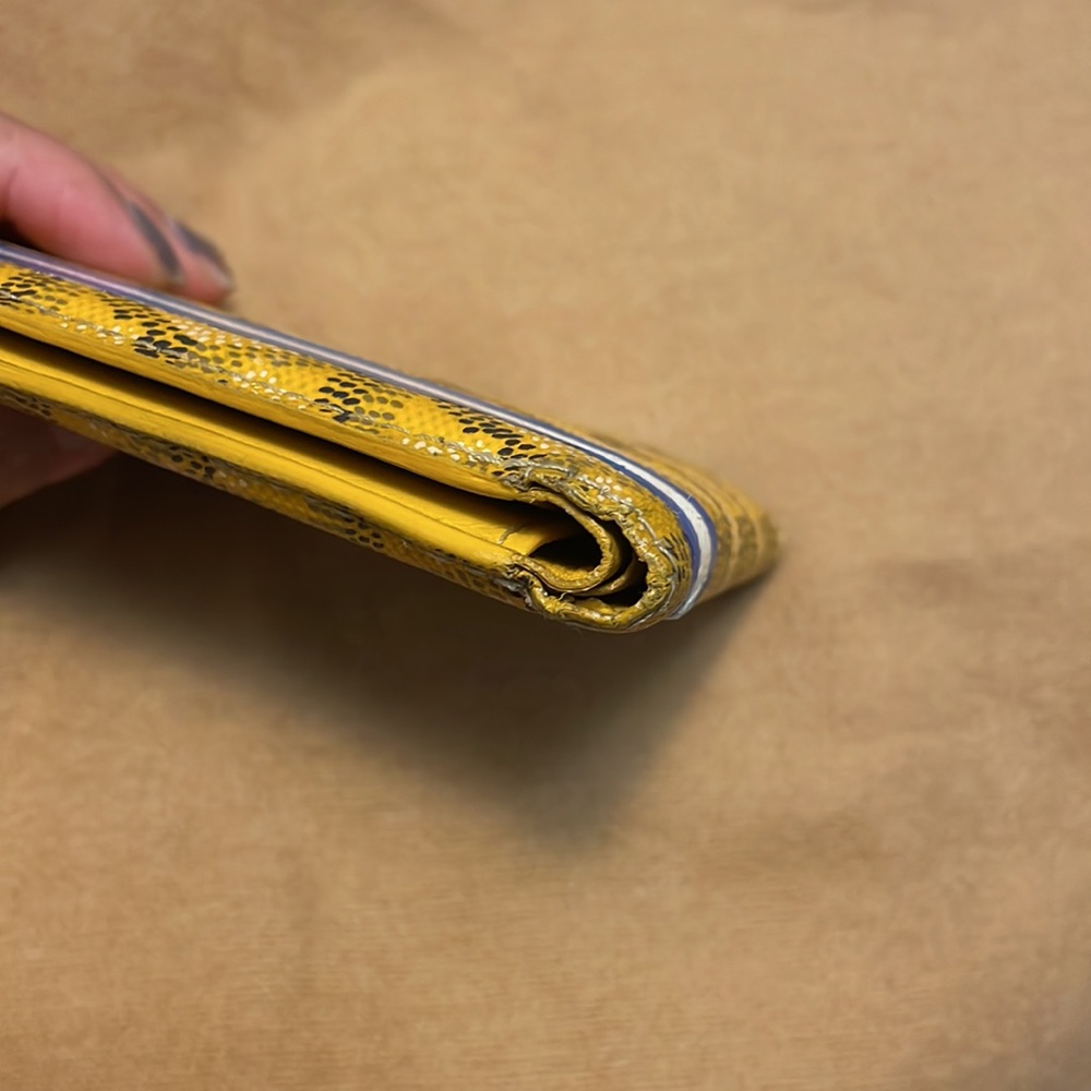 Authentic Goyard K5 Yellow Men’s Wallet - Picture 4 of 7